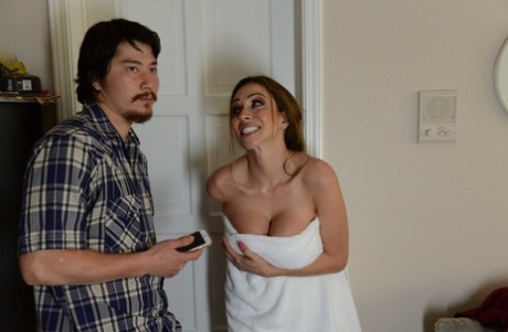 Busty Latina mother Ariella Ferrera sucks off her son's friend in the tub