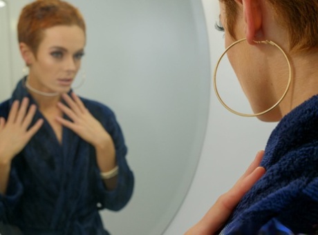 Short haired ginger lady Sidra Sage takes a stiff rod in her butthole
