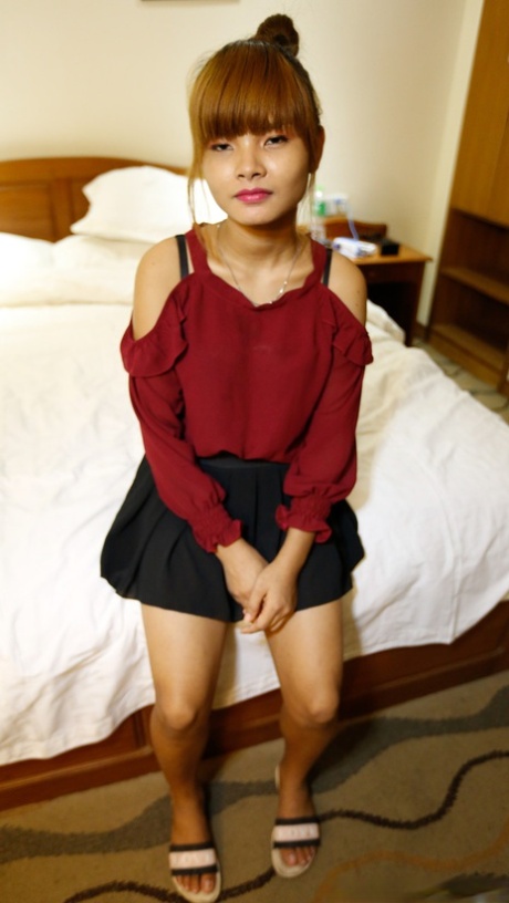 Asian Mom Pics