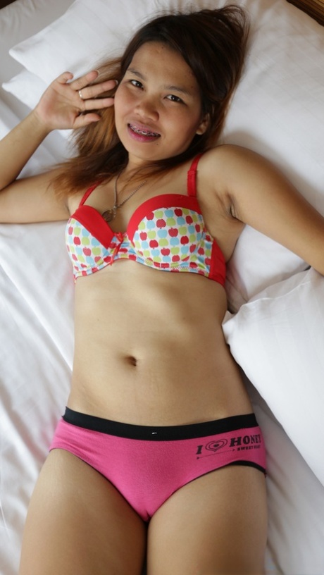 Asian girl Aw shows her creampied pussy up close after having POV sex